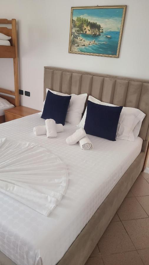 Hotel Noel Wlora Zewnętrze zdjęcie