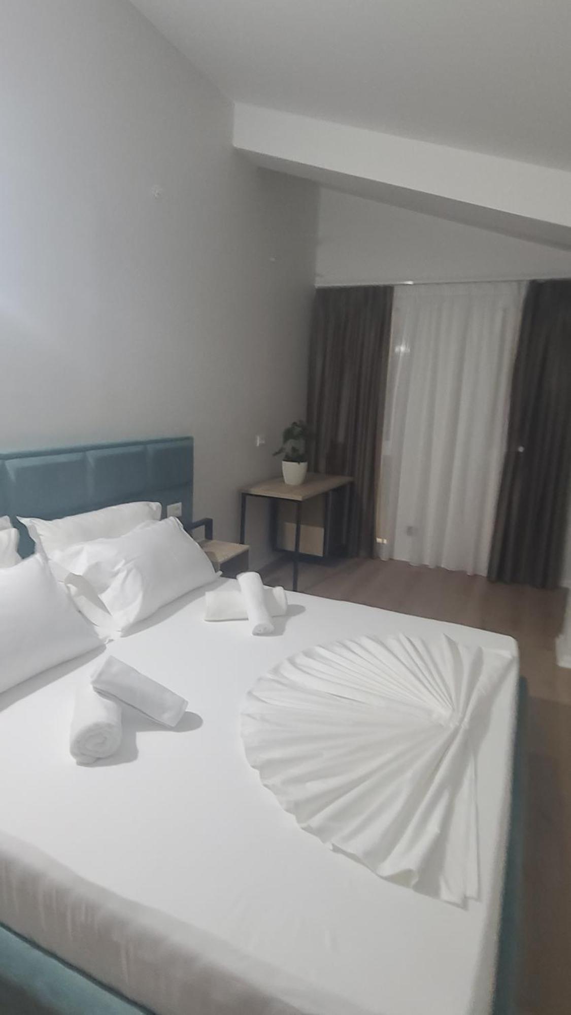 Hotel Noel Wlora Zewnętrze zdjęcie